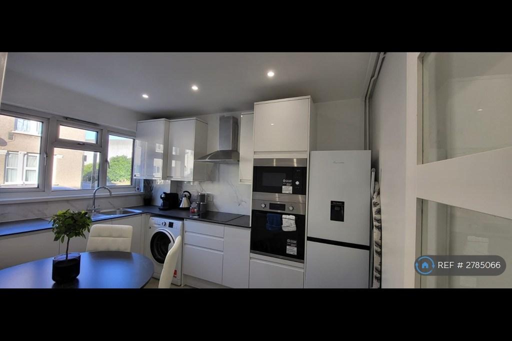 Kitchen 1