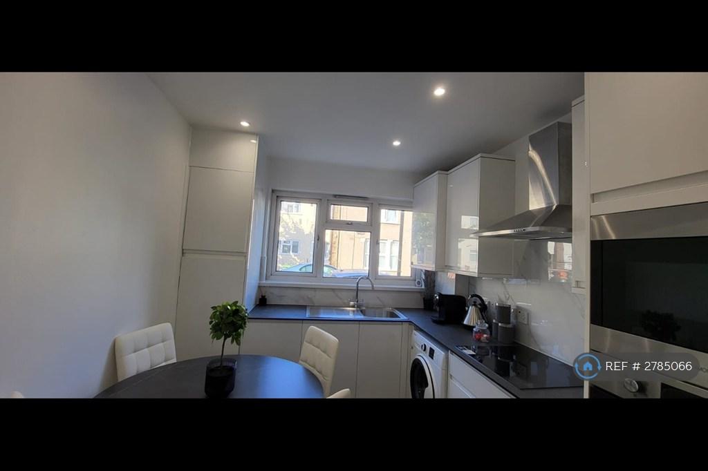 Kitchen 3