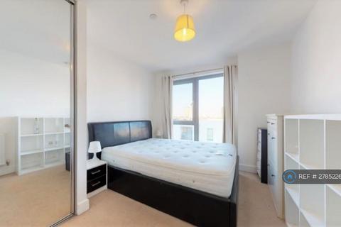 2 bedroom flat to rent, Luxury With Gym And Concierge, London, E1