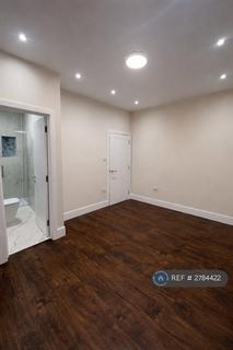 2 bedroom flat to rent, Lower Addison Gardens, London, W14