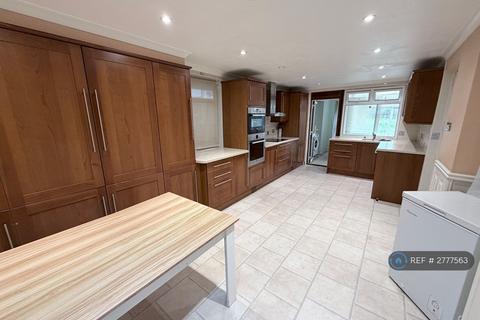 5 bedroom detached house to rent, Ebrington Road, Harrow, HA3