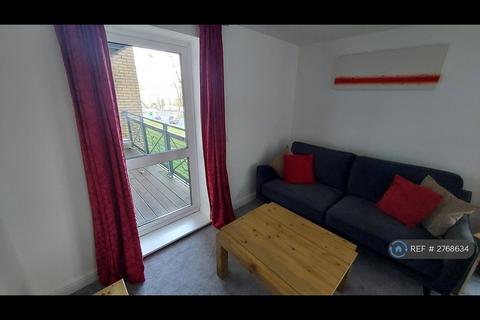 2 bedroom flat to rent, Alder Court, London, N11