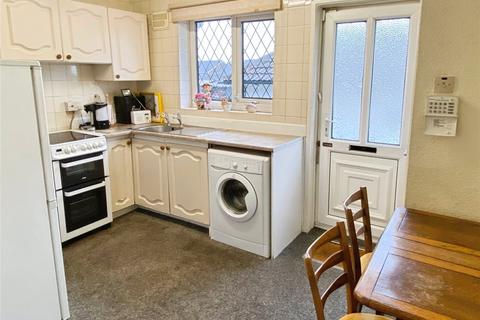 undefined, Lawrence Crescent, Heckmondwike, WF16