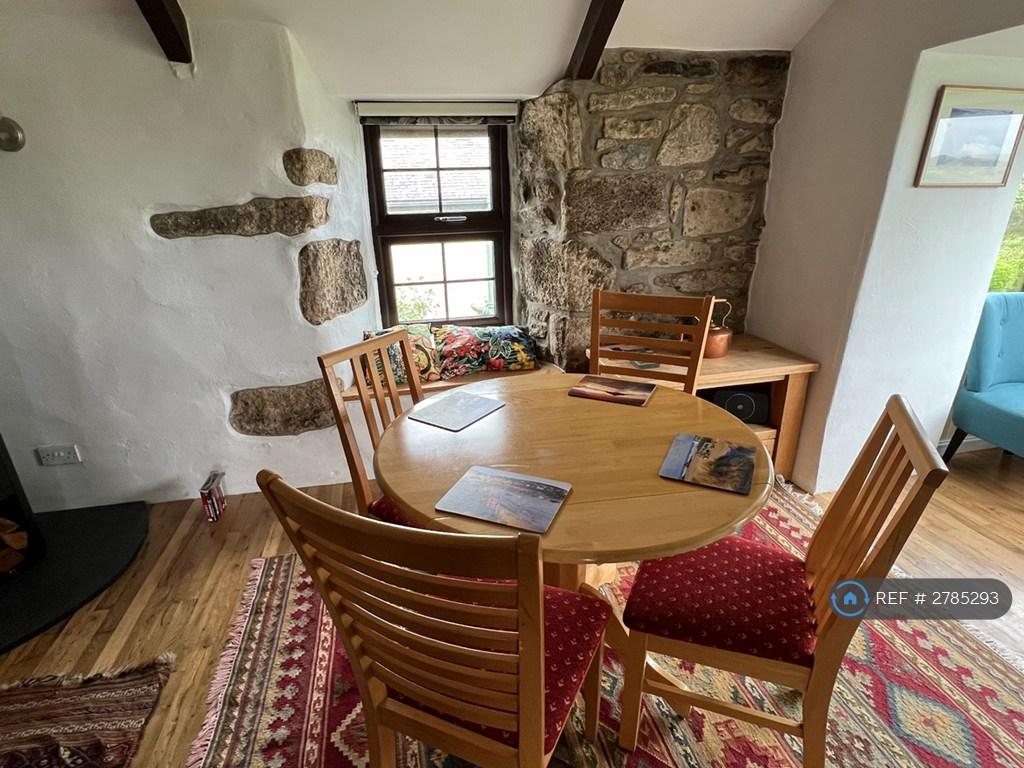 Reverse Level Dining/Kitchen