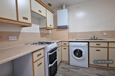 2 bedroom flat to rent, Marionville Medway, Edinburgh, EH7