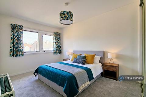 2 bedroom flat to rent, Marionville Medway, Edinburgh, EH7