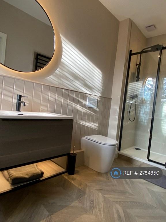 Bedroom 1 En-Suite