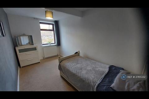 4 bedroom semi-detached house to rent, Sude Hill, New Mill, Holmfirth, HD9