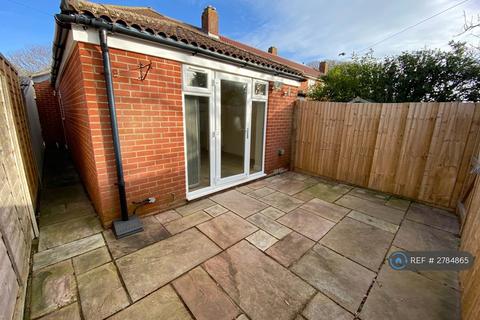 undefined, Green Crescent, Gosport, PO13