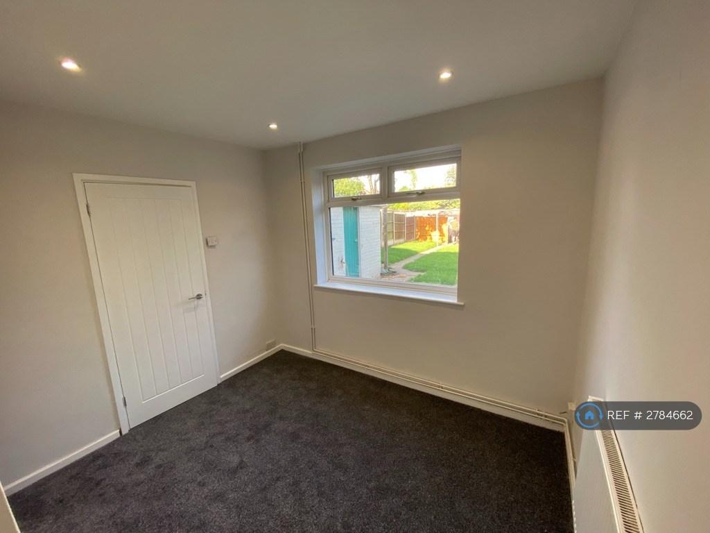 2nd Lounge / Snug / Office / Playroom