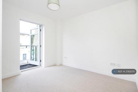 2 bedroom flat to rent, Whitham Court, London, SW17