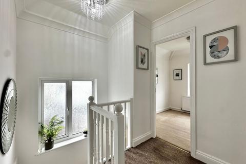 3 bedroom semi-detached house to rent, Delius Close, Elstree, WD6