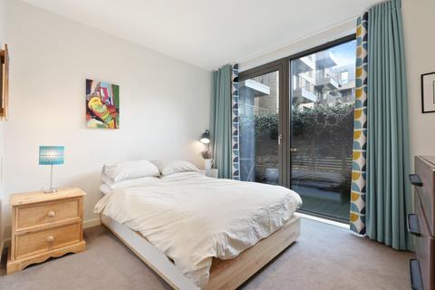 1 bedroom apartment for sale, Camberwell Passage, London, SE5