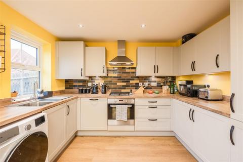 3 bedroom house for sale, Derwent Road, Pickering
