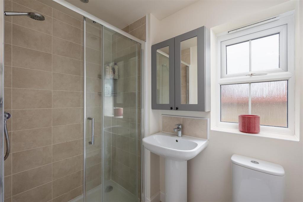Derwent Road 44 Bedroom 1-4.jpg