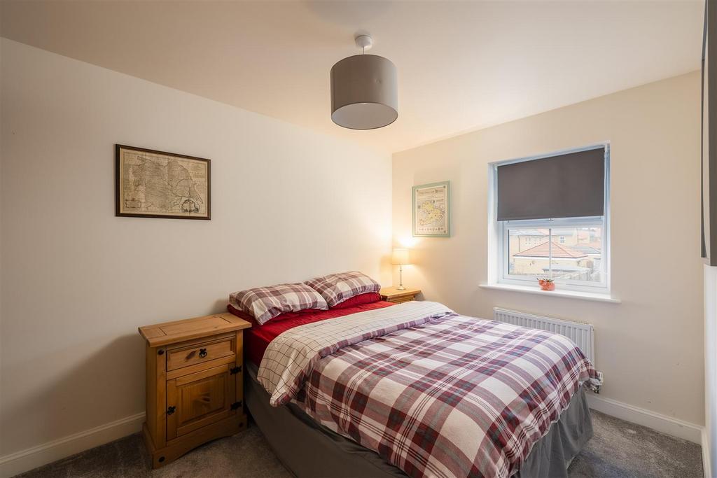 Derwent Road 44 Bedroom 2-1.jpg