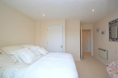 2 bedroom penthouse for sale, Britannia Way, East Cowes