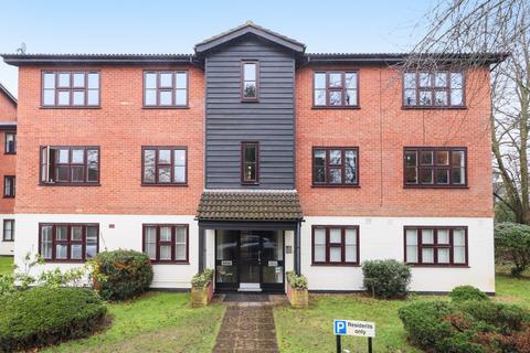 undefined, Queens Road, Weybridge, Surrey, KT13