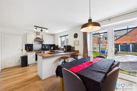 4 bedroom detached house for sale, Stubblefield Drive,  Lytham St. Annes, FY8