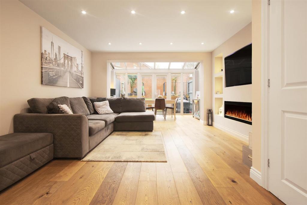 Living Room.jpg