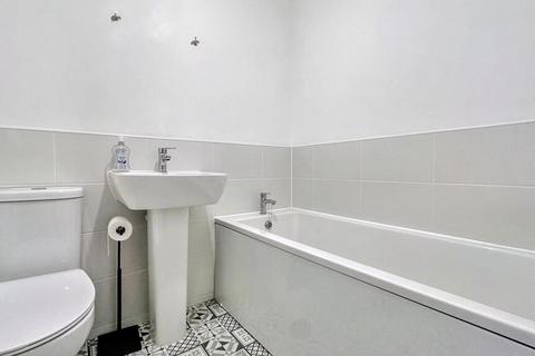 1 bedroom house to rent, Brook Road Brook Road, Bristol BS5