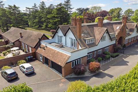 undefined, Moreton Paddox, Moreton Morrell, Warwick