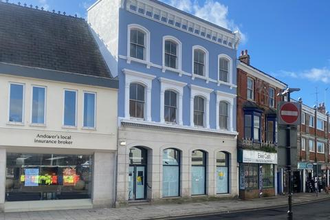 Retail property (high street) to rent, 9 Bridge St Andover SP10 1BE