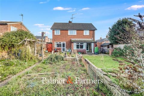 3 bedroom detached house for sale, Coval Lane, Essex CM1