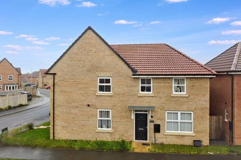 3 bedroom semi-detached house for sale, Walter Scott Avenue, West Park, DL2