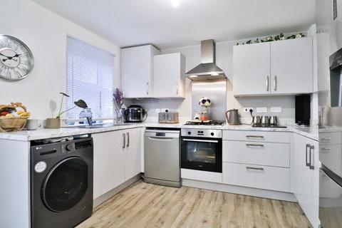 3 bedroom semi-detached house for sale, Walter Scott Avenue, West Park, DL2