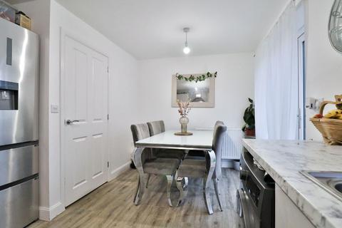3 bedroom semi-detached house for sale, Walter Scott Avenue, West Park, DL2