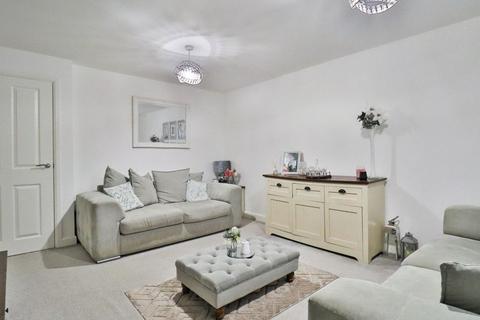 3 bedroom semi-detached house for sale, Walter Scott Avenue, West Park, DL2