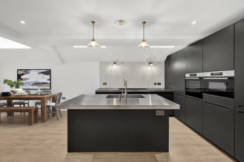 2 bedroom flat for sale, Upland Road, London, SE22
