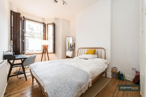 2 bedroom flat to rent, Ashmore Road, Westminster