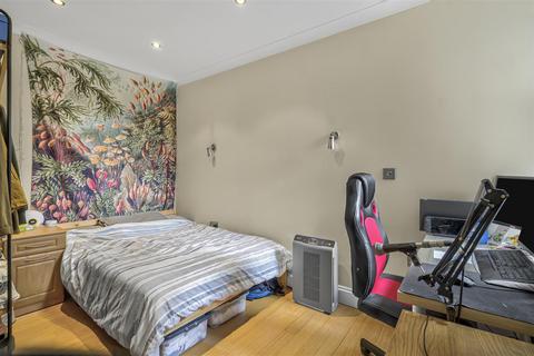 2 bedroom flat to rent, Felsham Road, Putney, SW15