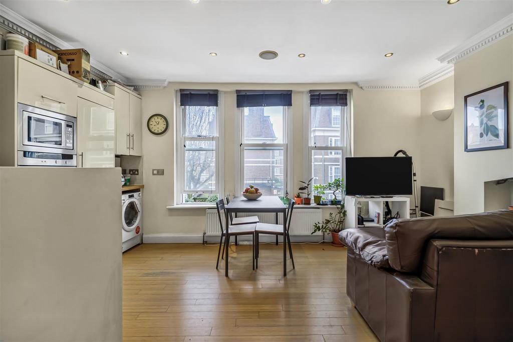 Flat 2 87 Felsham Road-5.jpg