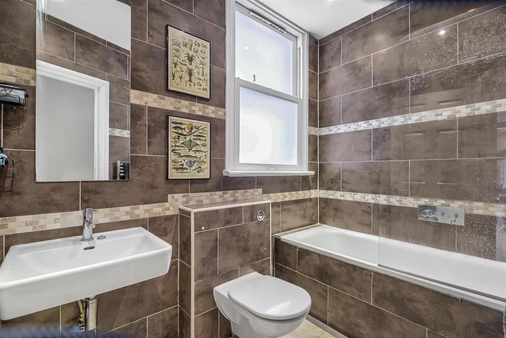 Flat 2 87 Felsham Road-4.jpg