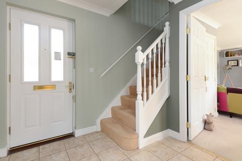 3 bedroom terraced house for sale, Richmond Meech Drive, Kennington