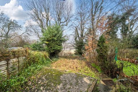 3 bedroom terraced house for sale, Chesham,  Buckinghamshire,  HP5
