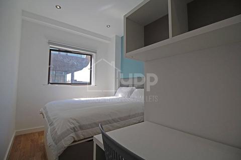 2 bedroom apartment to rent, Apt 58, Q Two Residence LS1