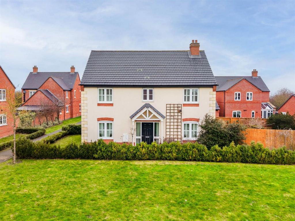 8 Brackendale Close-10.jpg