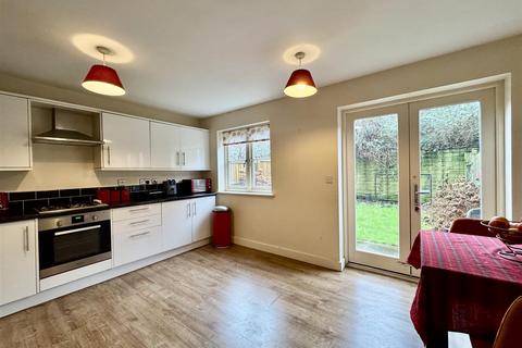 undefined, Thorpe Grange Gardens, Almondbury, Huddersfield, HD5 8BY
