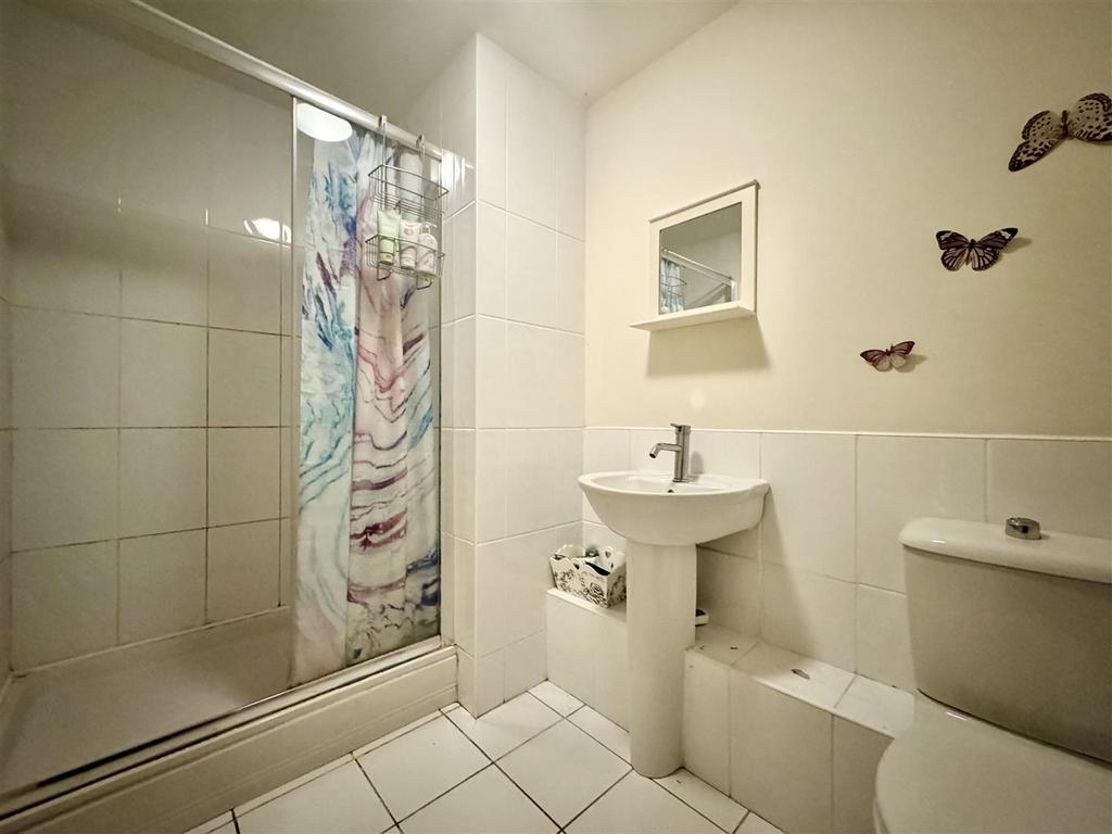 En suite shower room