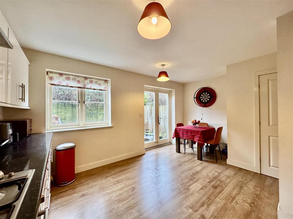 Dining kitchen