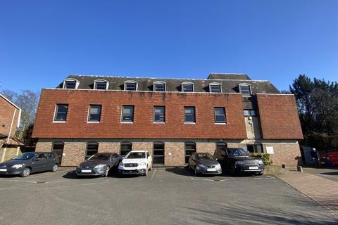 Office to rent - 83 High Street, Westerham TN16