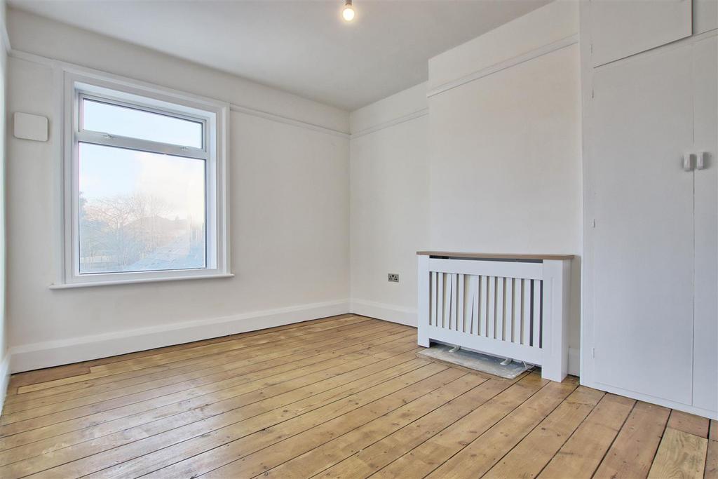 Bedroom 2 - 1.jpg