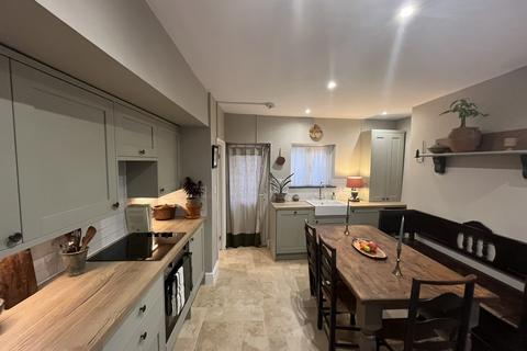 undefined, 17 Carmarthen Street, Llandeilo, Carmarthenshire.