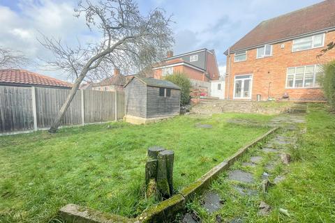 3 bedroom semi-detached house for sale, Wicklow Drive, Leicester