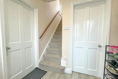 3 bedroom semi-detached house for sale, Wicklow Drive, Leicester