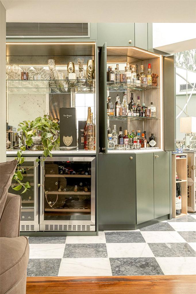 Bar Space